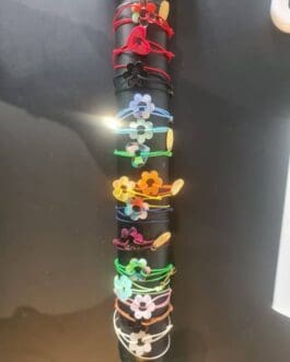 Bracelets cordon réglable et fleurs en résine