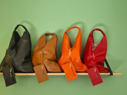 Sac & trousse en cuir de vachette